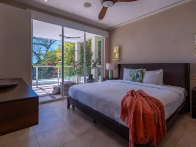 Casa Blanca #2 — Photo 20