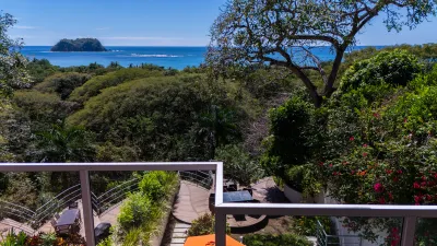 Casa Blanca — Twin Villas — Photo 9