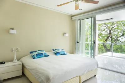 Casa Blanca — Twin Villas — Photo 42
