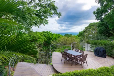 Panoramic ocean views, within walking distance of Samara Beach — Casa Blanca, Sámara