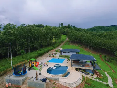 Two-bedroom home with mountain views near Playa Sámara — Casa Brisa, Sámara