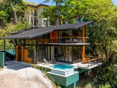 An architect-designed house among the treetops of Sámara Reefs — Casa Miguel, Sámara