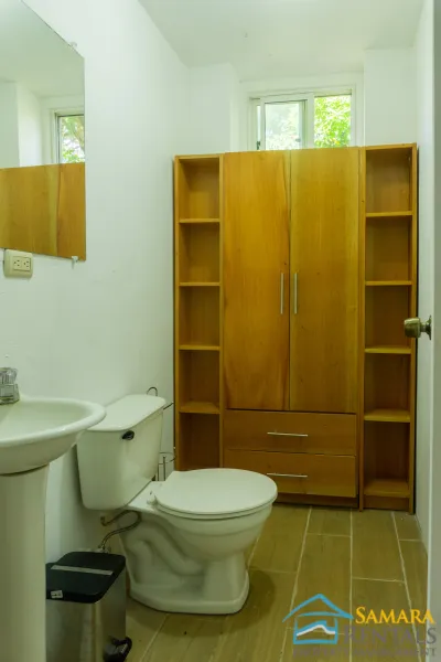 Lovely Condo, 5 Minute Walk from the Beach — Photo 7