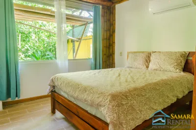 Lovely Condo, 5 Minute Walk from the Beach — Photo 10