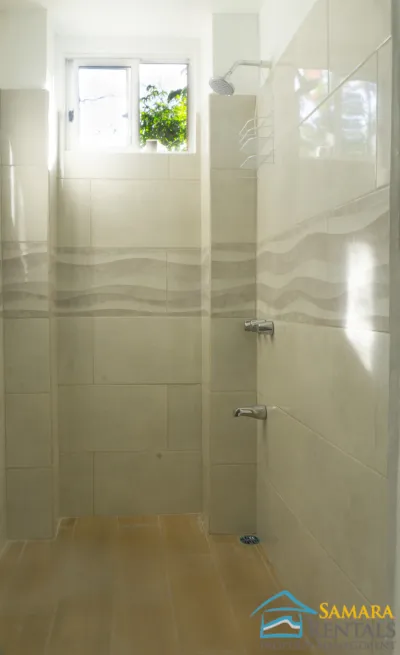 Lovely Condo, 5 Minute Walk from the Beach — Photo 12