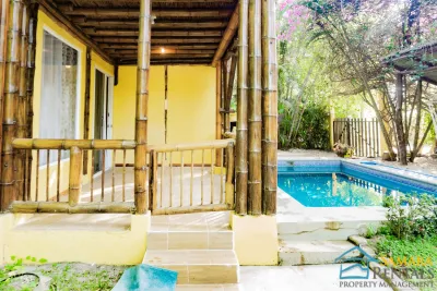 Lovely Condo, 5 Minute Walk from the Beach — Photo 17